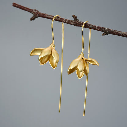 Sliver ring, shape as Flower with stone, Chandi earring, chandi ring, 18k gold plated, chandi online store.