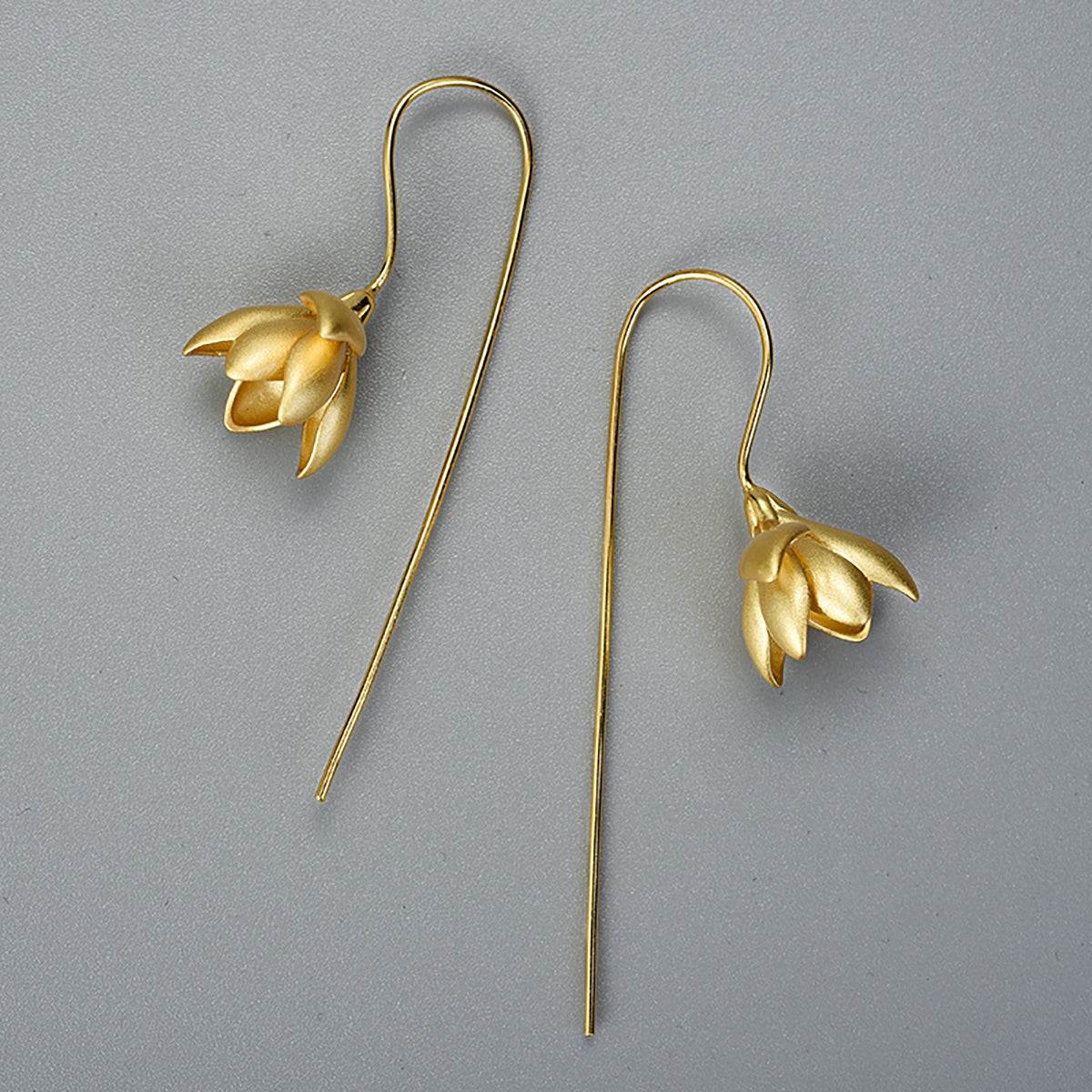 Sliver ring, shape as Flower with stone, Chandi earring, chandi ring, 18k gold plated, chandi online store.